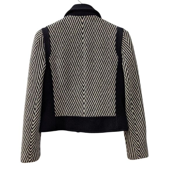 Judith & Charles Women's Black and Grey Chevron Collared Jacket Gold Zip Up - Picture 2 of 8